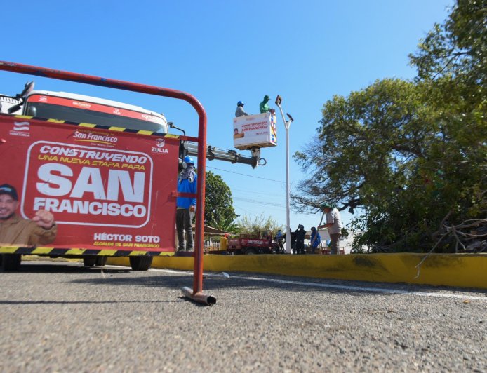 SAN FRANCISCO: Alcaldía inició mantenimiento y adecuación de la Plaza Rafael Urdaneta
