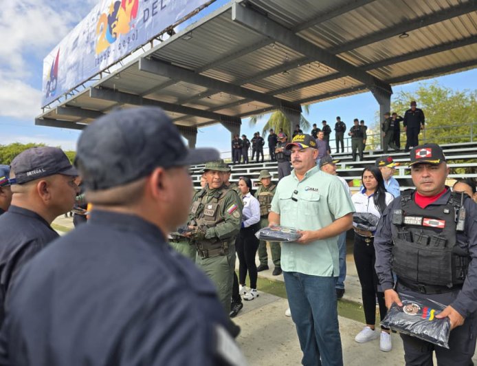 Dotados de uniformes oficiales de la PNB: Despliegue de seguridad de fin de semana