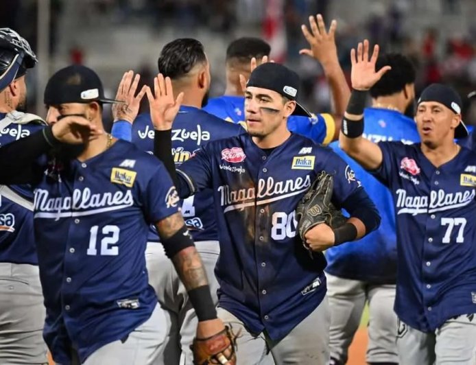 Magallanes repitió ante Caribes y luce inmenso en la final