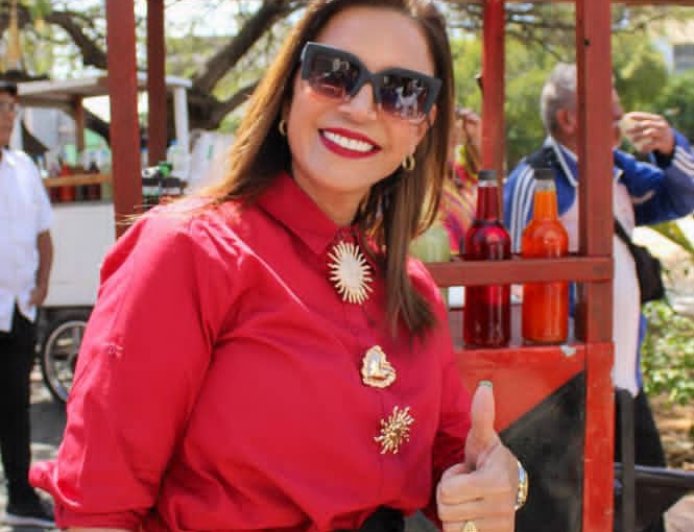 Ana Clara de Di Martino *: *El Zulia tiene mucha fortaleza, como la mujer zuliana”