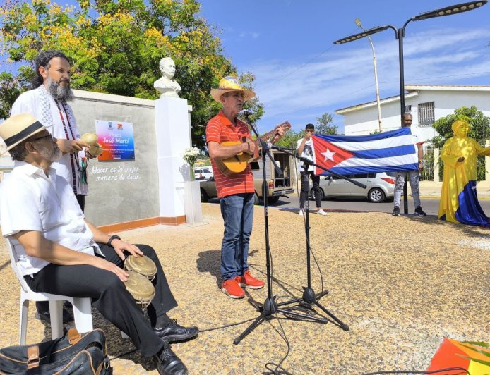 Maracaibo rindió honores a José Martí en su natalicio