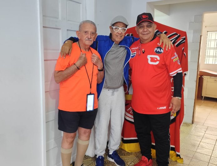 Otro golpe al baloncesto…se nos fue Moñito