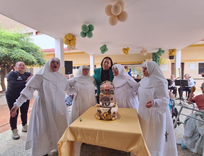 70 años de amor y servicio: Hogar Santa Cruz celebró su aniversario con la Orden de la Zulianidad