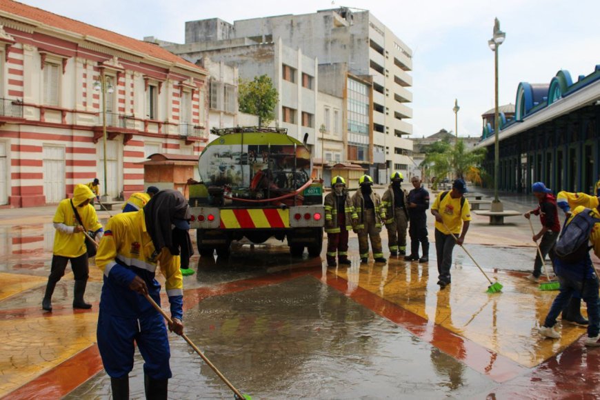 EL CASCO CENTRAL RELUCIENTE: Di Martino lo liberó de 3 mil toneladas de desechos