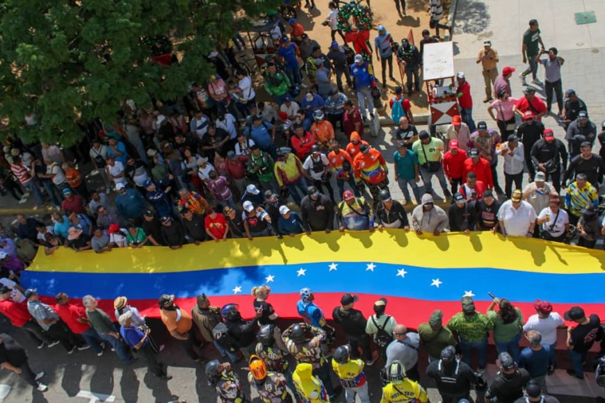 Pueblo zuliano se moviliza y exige la liberación del presidente Nicolás Maduro