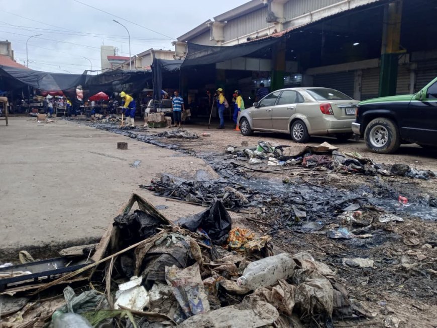 ¡El trabajo no se detiene! Cuadrillas de ambientalistas en jornada de limpieza en Las Pulgas.