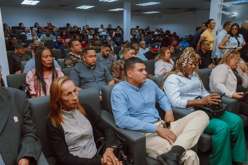 Lerry Pérez, nuevo presidente: Instalada Junta Directiva del Concejo Municipal de San Francisco