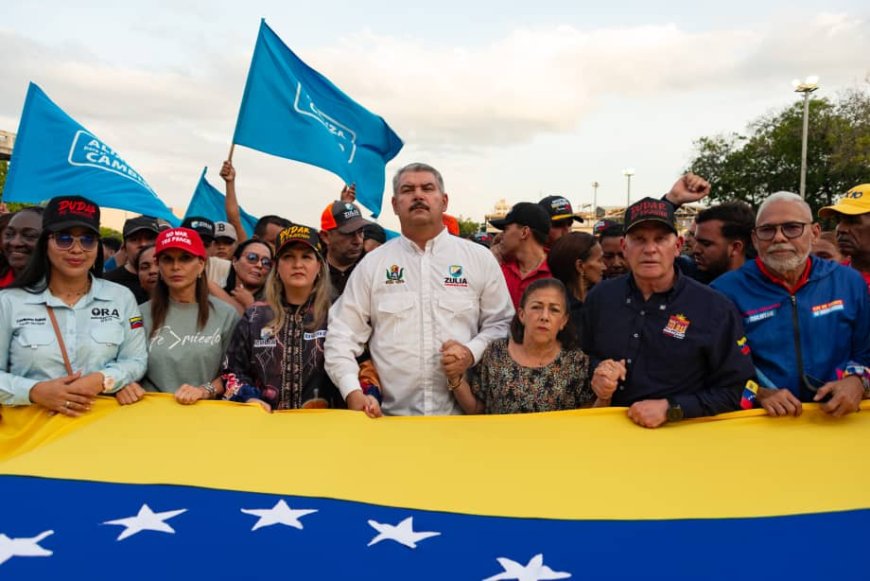 Alcalde Di Martino: “El pueblo clama a La Chinita liberación del presidente y la primera combatiente