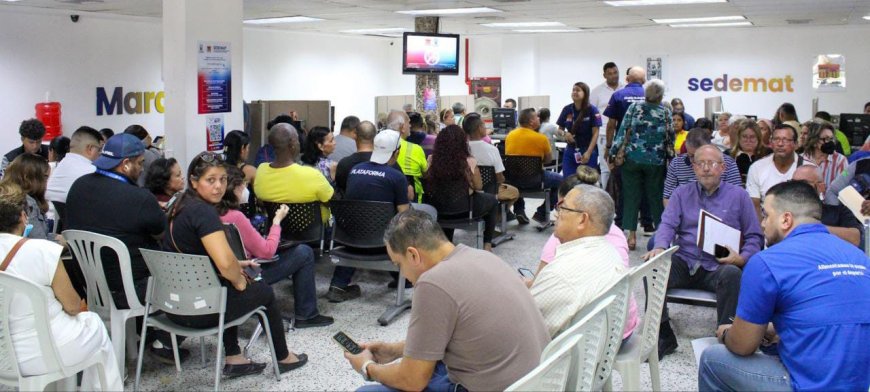 Gremios empresariales y comerciales apoyan políticas tributarias de Sedemat