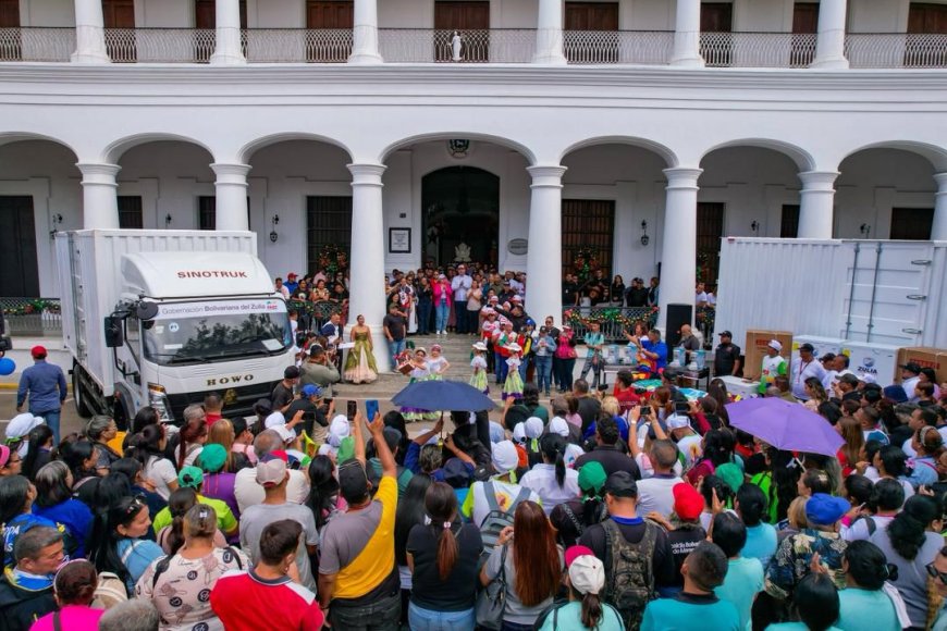Luis Caldera entregó 8 camiones para la consolidación del Programa Alimentario Escolar Bolivariano