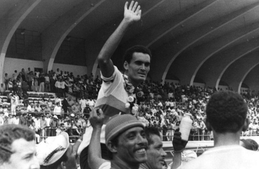 "La historia no se repite, pero rima"