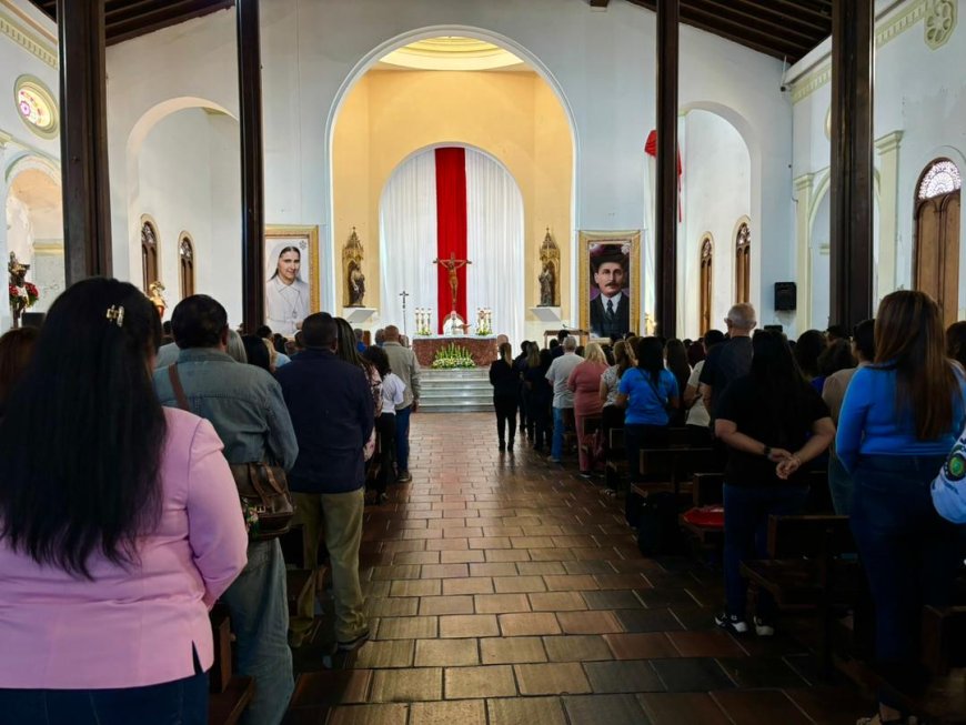 Zulia enaltece la labor docente con actos solemnes por el Día del Maestro