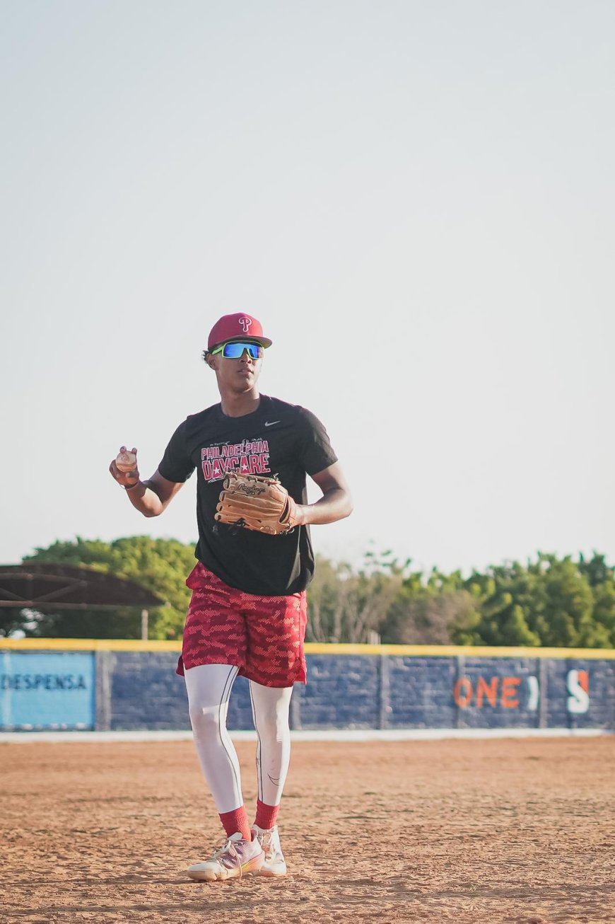 Zuliano Francisco Rentería firmó con Filadelfia por 4 millones de dólares 