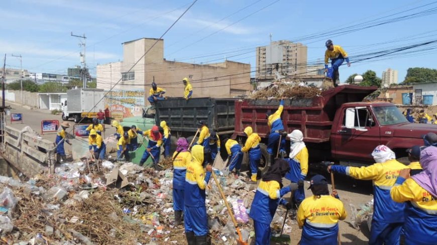 ¡Trabajo constante! IMA despeja la Cañada Lara de 150 toneladas de desechos