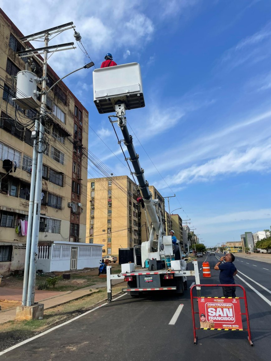 Héctor Soto avanza en la optimización del alumbrado público en San Francisco