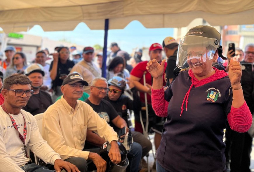 Alcaldía de Maracaibo y empresa privada!: 500 motorizados iniciaron campaña "Chamo, usa tu casco"