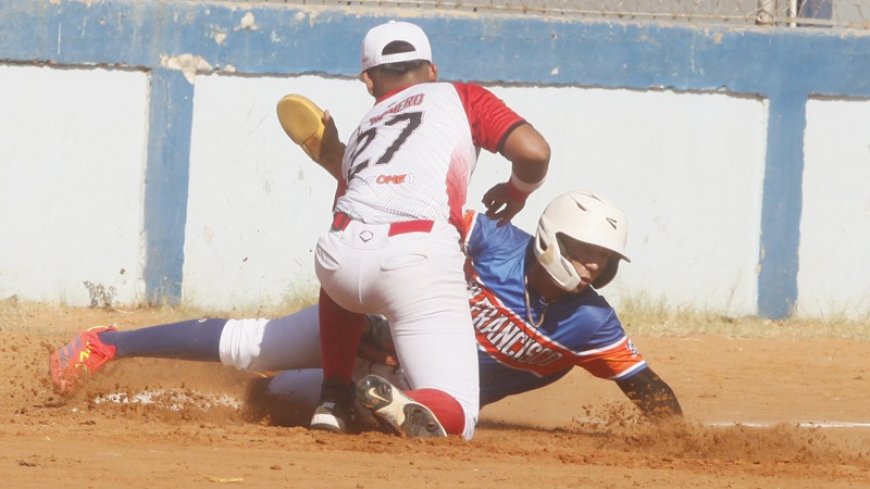 PEQUEÑAS LIGAS: San Francisco impuso su ley en casa y picó adelante en semifinal Senior