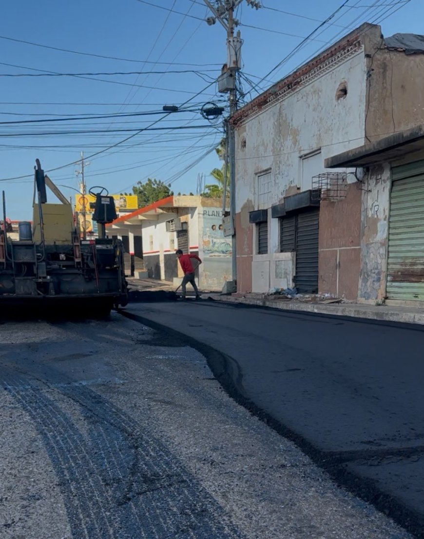 Alcaldía culmina la colocación de mil toneladas de asfalto en el sector Santa Bárbara