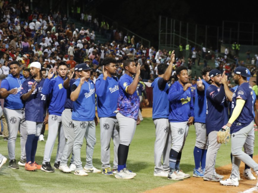 BEISBOL CARIBEÑO: Escogido repitió en Dominicana y Magallanes sigue enrachado 