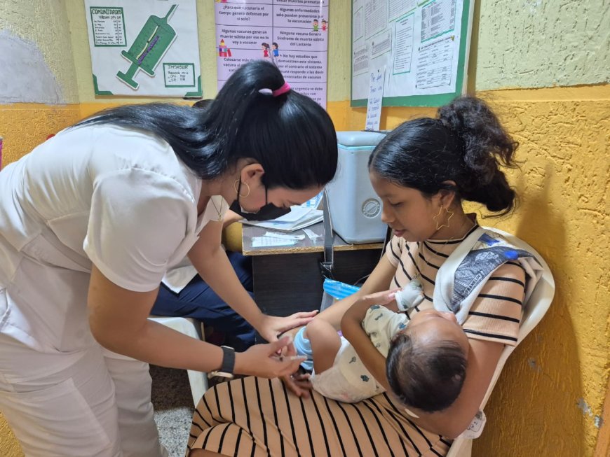 Políticas sanitarias: Alcaldía de San Francisco garantiza esquema nacional de vacunación a niños y niñas