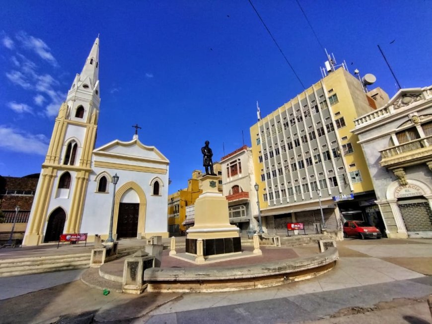 Baralt retornó a su pedestal de honor restaurado por el Plan Rector de Protección del Patrimonio del Zulia