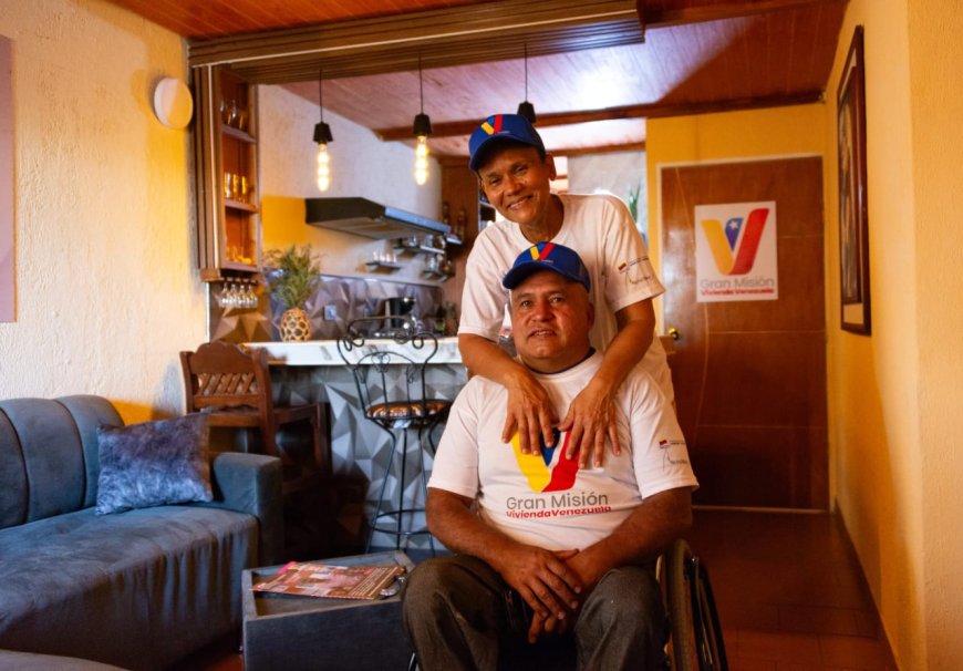 En Corazón de mi Patria, 16 familias recibieron las casas que construyeron