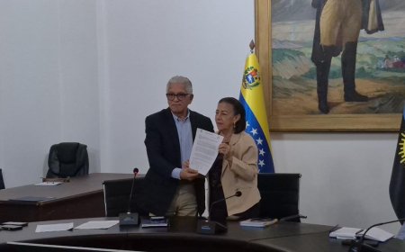 Gobernación entregó al Clez anteproyecto de la Ley de Ciencia y Tecnología del estado Zulia