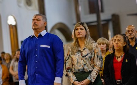 Gobernador Luis Caldera participó en la eucaristía de imposición de cenizas