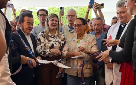 Primera Dama del Zulia acompañó reinauguración de la Galería de Arte Julio Árraga