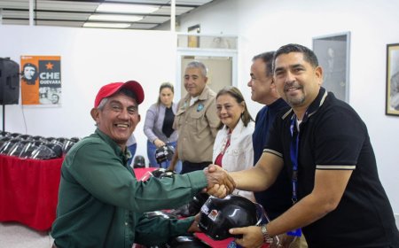Alcaldía de Maracaibo entregó 600 cascos protectores a motorizados