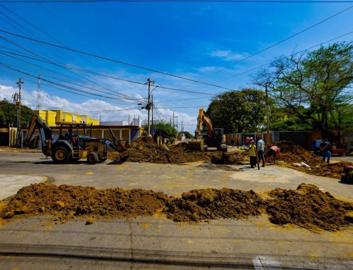 Gobernación sustituye 80 metros de colectores en la calle 43 con avenida 12 de Maracaibo