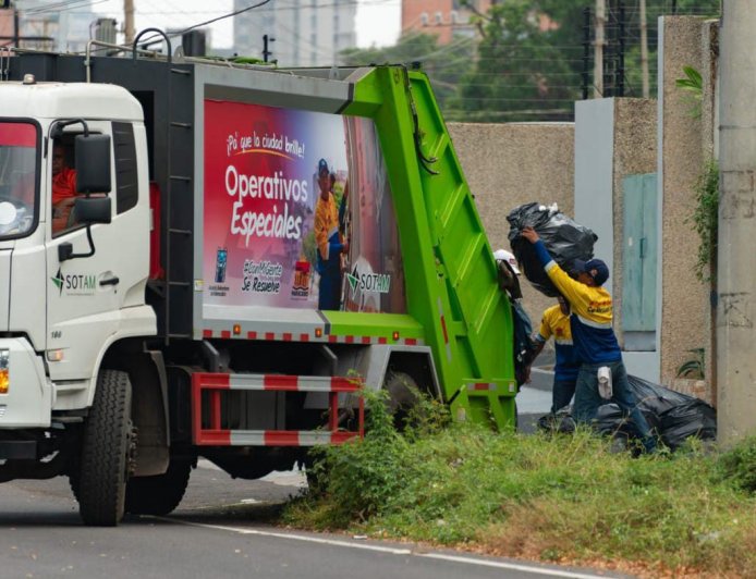 502 contenedores y otros 30 camiones para recoger la basura en Maraacaibo