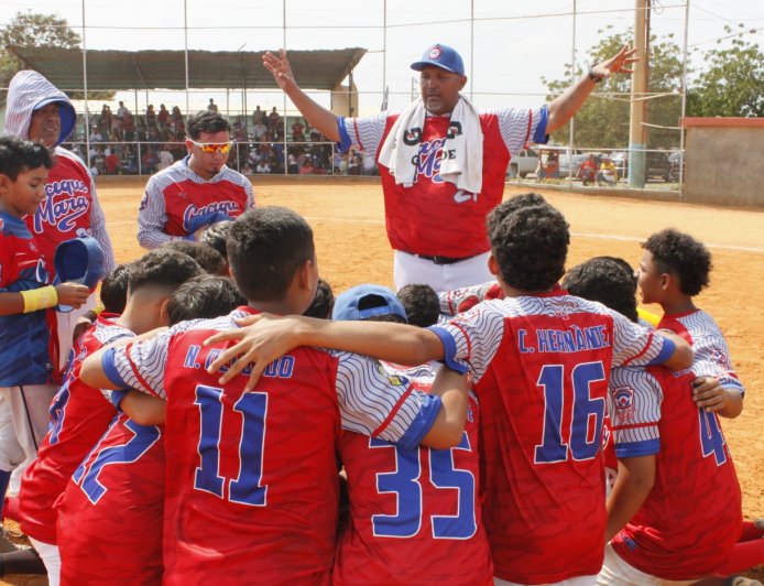PEQUEÑÁS LIGAS: Cacique Mara remontó y forzó el juego extra ante Coquivacoa