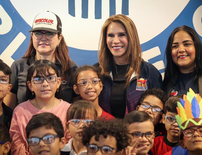Niños y niñas de las escuelas de gaita recibieron lentes del Programa Santa Lucía