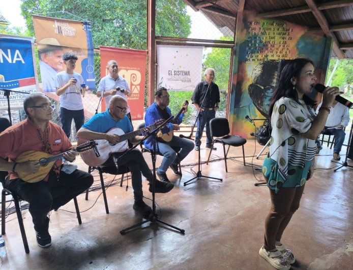 La décima le cantó a Jesús Rosario “Chevoche” Ortega