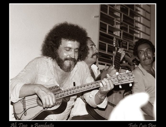 Alí Primera es canción de madera