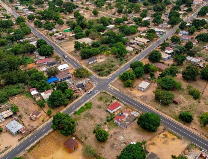 Con más de 5 Kilómetros asfaltados, Gobernador Luis Caldera entregó corredor Las Peonías