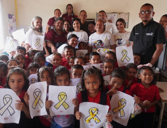 SAN FRANCISCO: Los niños reciben atención médica integral en jornada escolar de Damasur