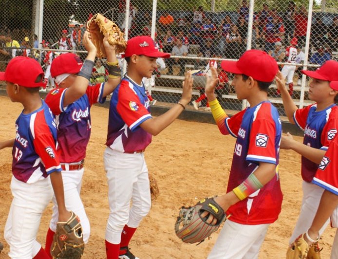 LUZ Cabimas silencia a Sierra Maestra y se cita con Coquivacoa en la Final del Zulia