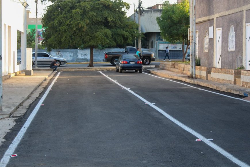 ¡Asfalto para el callejón Ayacucho! Alcaldía de Maracaibo rehabiltó el sector Veritas