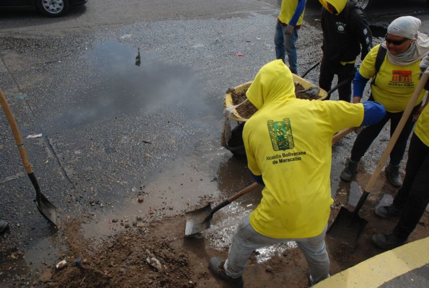 Parroquia Raúl Leoni Corredor vial La Rotaria-Modines saneado por Alcaldía de Maracaibo