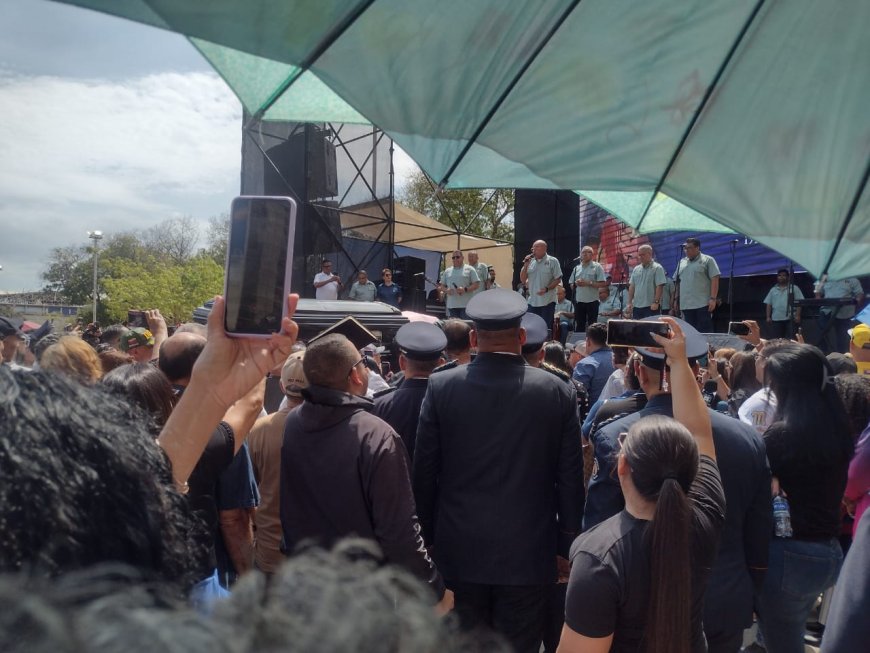 Renato no murió, Renato vive