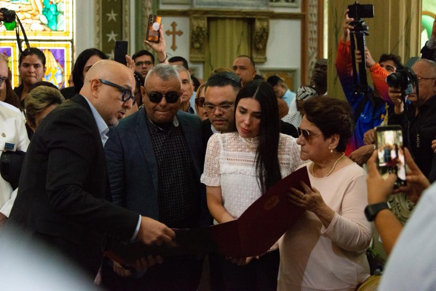 Gobierno Nacional confirió Orden Francisco de Miranda a Renato Aguirre González