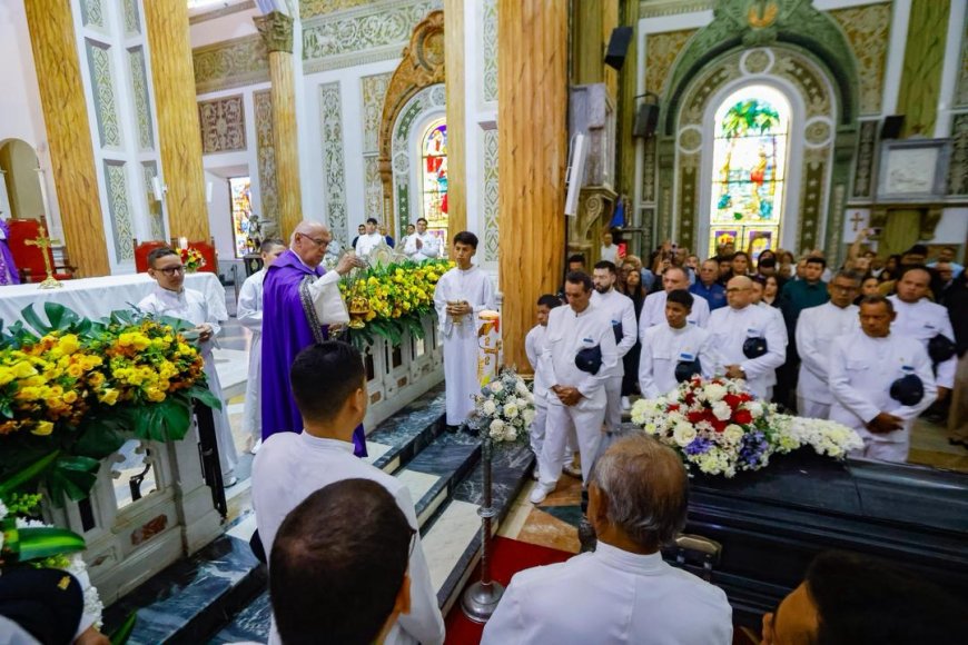 El Zulia despidió a "El Poeta Diamantino”, Renato Aguirre, con honores de Estado ante La Chinita