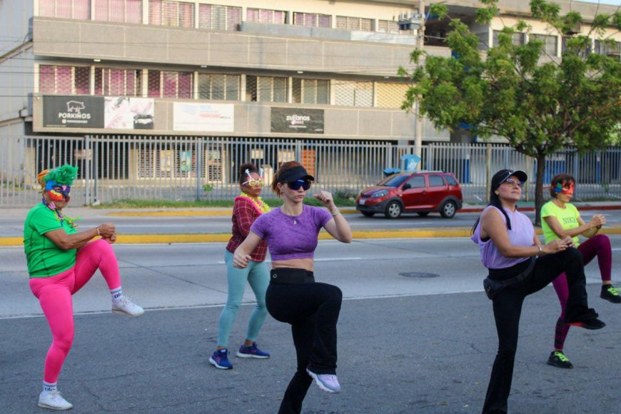 Atletas de la CAF 2026 corrieron este domingo en la ciclovía en Maracaibo