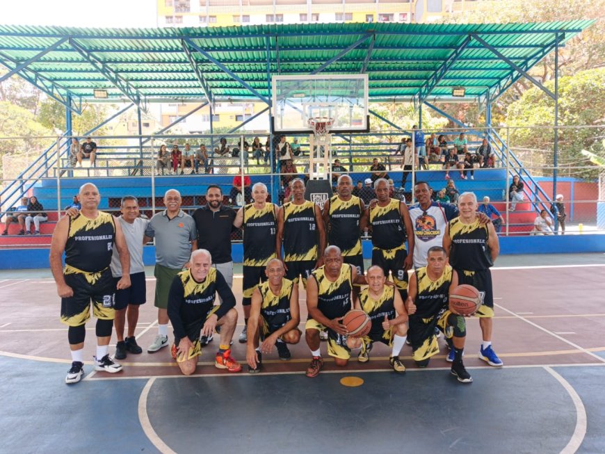 X Máster 60 de basket: Los favoritos arrancaron con pie derecho