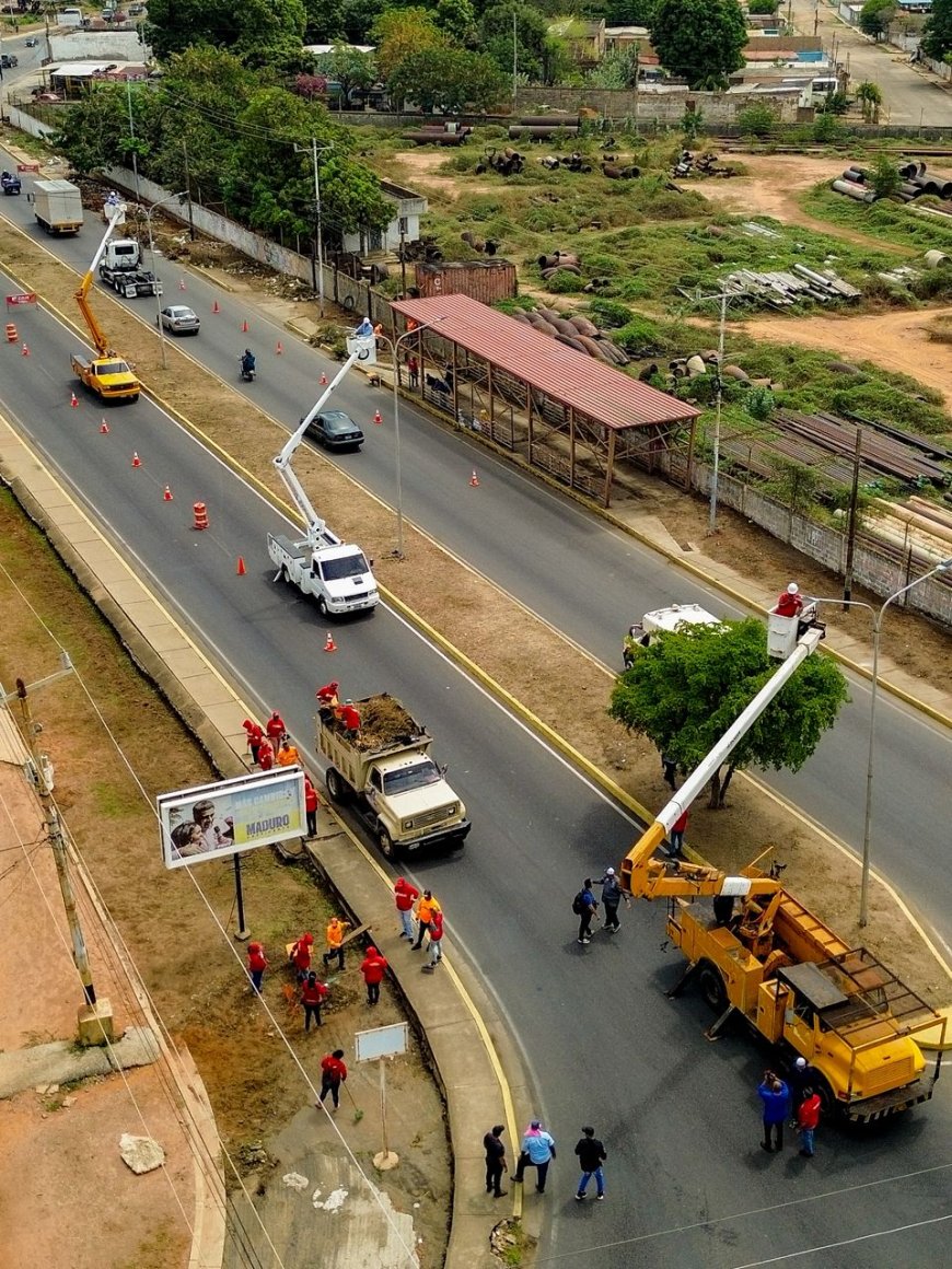 Gobernador Luis Caldera arrancó segunda fase del Plan de Iluminación Vial, Hospitalaria y Comunal