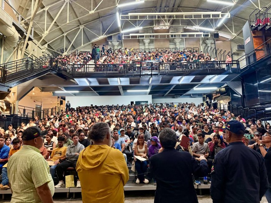 Con más de 12 mil registros, sigue exitoso censo de becas Fundalossasa dirigida a jovenes en Zulia