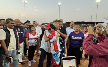 Alcaldía de Maracaibo entregó Orden Antonio José de Sucre a Pequeña Liga Coquivacoa