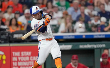 Altuve largó su primer hit de esta temporada